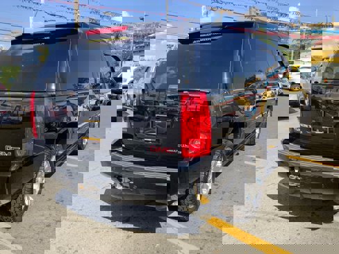 Used 2008 GMC Yukon XL SLT image 8