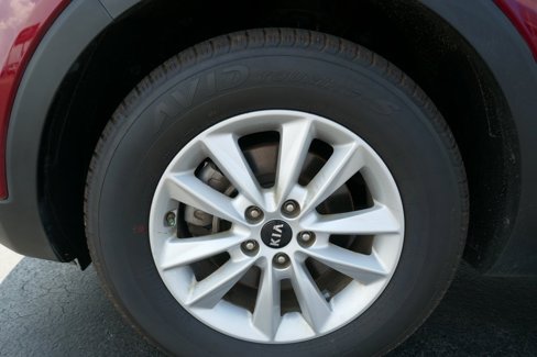 Used 2020 Kia Sorento LX w/ LX I4 Convenience Package image 9