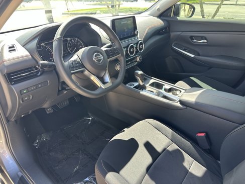 Used 2023 Nissan Sentra SR w/ Trunk Package image 10
