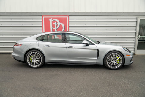 Used 2018 Porsche Panamera 4 image 46