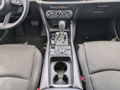 Used 2018 MAZDA MAZDA3 Sport image 17