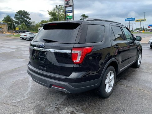 Used 2019 Ford Explorer XLT w/ Equipment Group 201A image 3