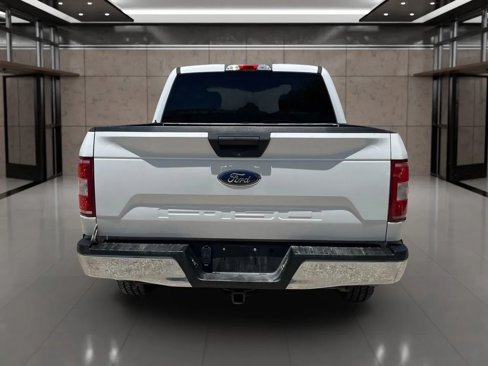 Used 2019 Ford F150 XLT image 4
