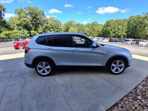 Used 2017 BMW X3 sDrive28i image 3