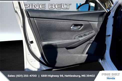Used 2023 Nissan Sentra SV image 17