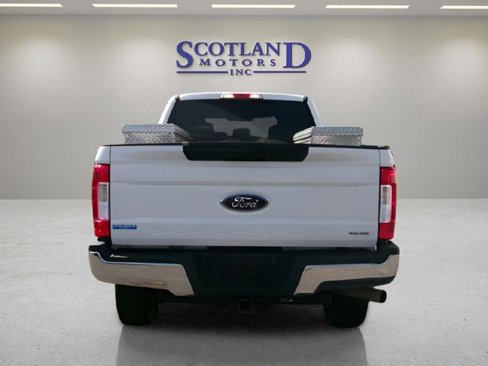 Used 2017 Ford F250 XLT image 7