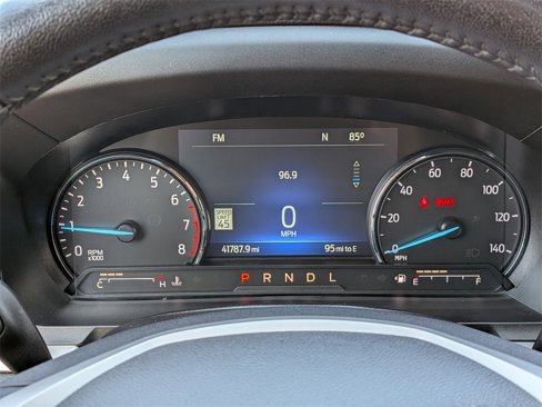 Used 2022 Ford Explorer XLT w/ Equipment Group 202A image 17