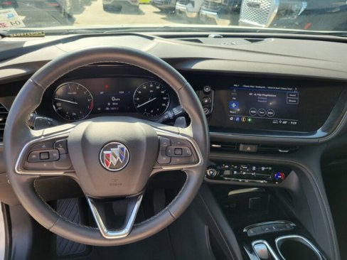 Used 2023 Buick Envision Preferred image 8