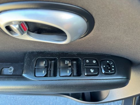 Used 2015 Kia Soul image 12