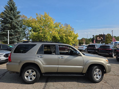 Used 2008 Toyota 4Runner SR5 image 11