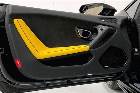 Used 2022 Lamborghini Huracan EVO image 19