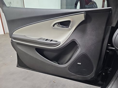 Used 2013 Chevrolet Volt Premium w/ Premium Trim Package image 27