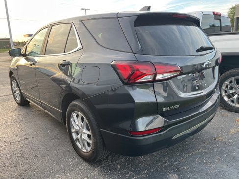 Used 2022 Chevrolet Equinox LT image 2