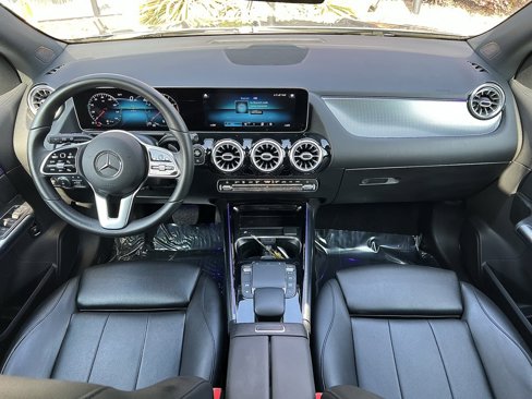 Used 2021 Mercedes-Benz GLA 250 w/ Premium Package image 34