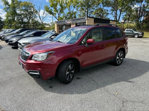 Used 2017 Subaru Forester 2.5i Premium w/ All-Weather Package image 3