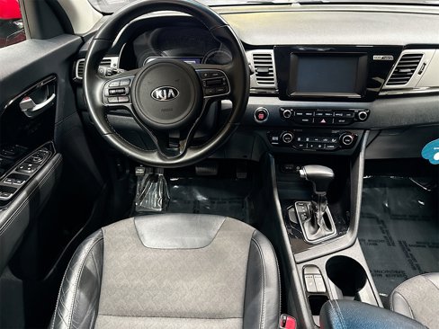 Used 2018 Kia Niro EX image 21