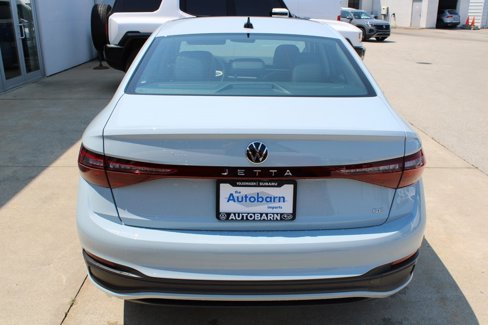 New 2025 Volkswagen Jetta SE image 5