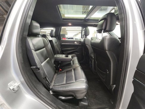 Used 2015 Jeep Grand Cherokee Limited w/ Luxury Group II image 14