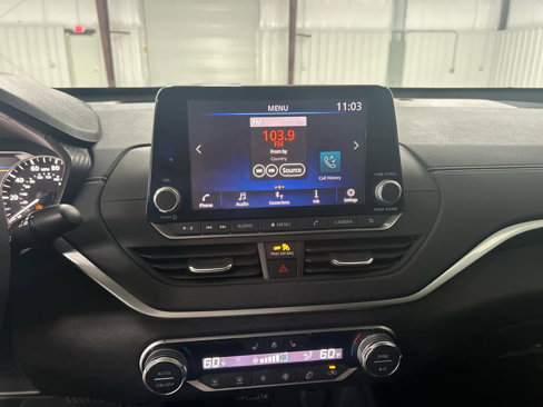 Used 2019 Nissan Altima 2.5 SV image 19