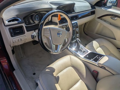 Used 2015 Volvo XC70 T6 Platinum w/ Protection Package image 16