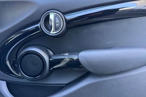 Used 2018 MINI Cooper S image 20