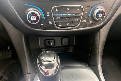 Used 2018 Chevrolet Equinox LT image 24