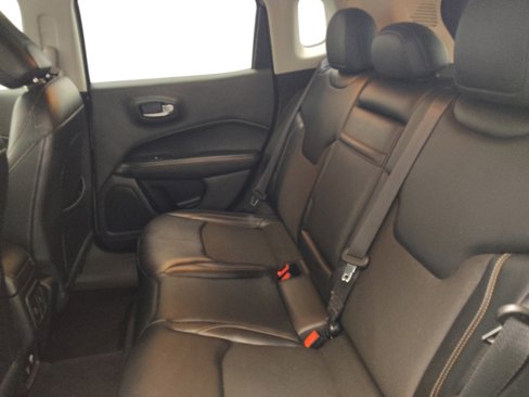 Used 2017 Jeep Compass Latitude w/ Popular Equipment Group image 18