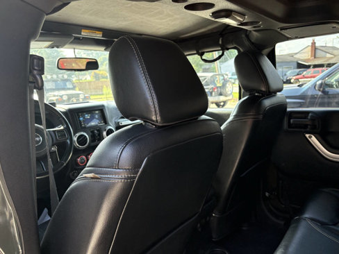 Used 2015 Jeep Wrangler Unlimited Sahara w/ Dual Top Group image 23