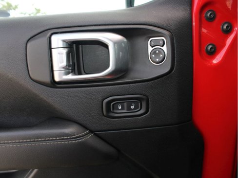 Used 2021 Jeep Gladiator Overland image 10