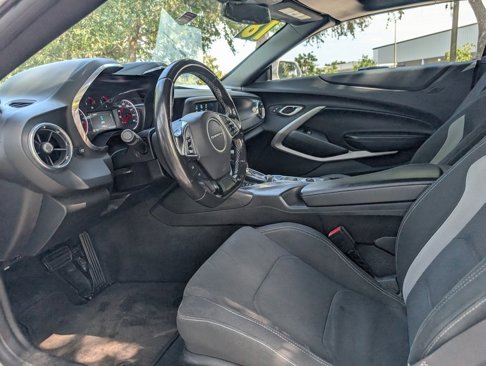 Used 2018 Chevrolet Camaro LT image 9