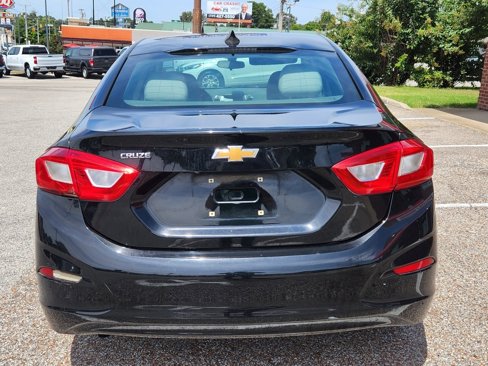 Used 2016 Chevrolet Cruze LS image 9