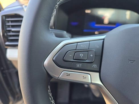 New 2025 Volkswagen Taos S image 28