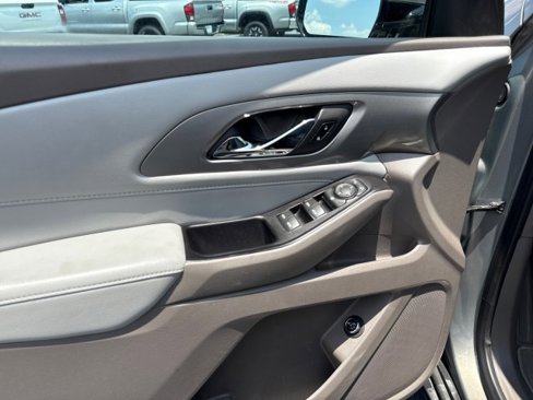Used 2019 Chevrolet Traverse LT image 21