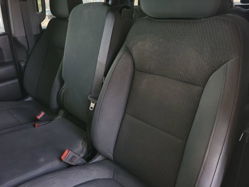 Used 2020 Chevrolet Silverado 1500 Custom w/ Custom Value Package image 5