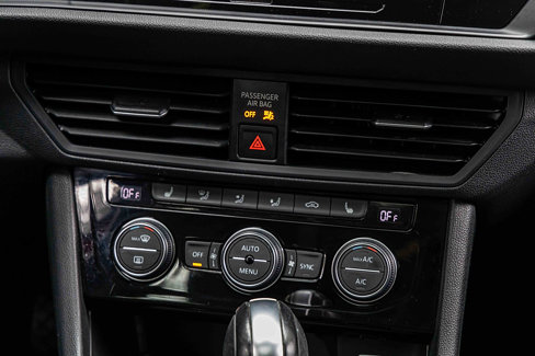 Used 2019 Volkswagen Jetta SE image 13
