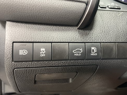 Certified 2023 Toyota Camry SE image 29