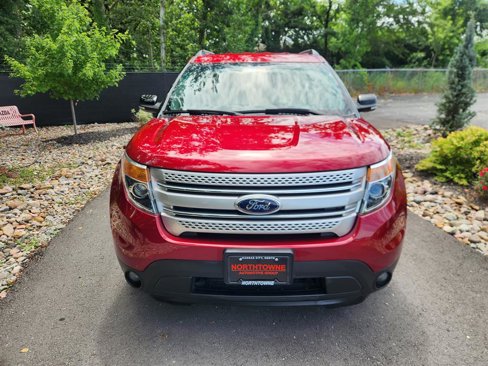Used 2014 Ford Explorer XLT w/ Equipment Group 202A image 8