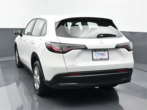 Used 2025 Honda HR-V LX image 3
