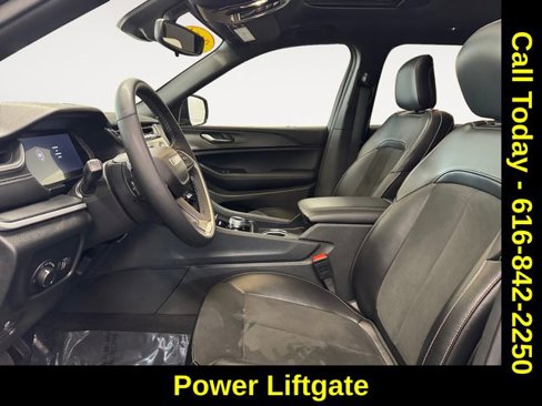 Used 2024 Jeep Grand Cherokee L Altitude image 6