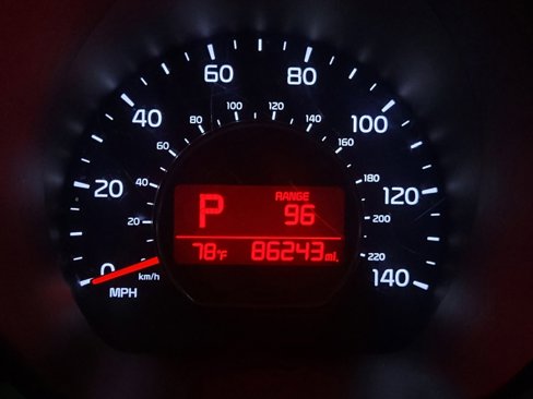 Used 2017 Kia Soul + image 23
