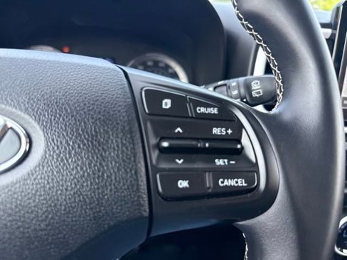 Certified 2022 Hyundai Venue Limited image 16