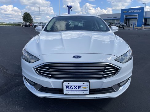 Used 2017 Ford Fusion SE w/ Equipment Group 201A image 8