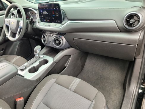 Used 2023 Chevrolet Blazer LT image 16