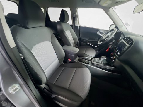 Used 2023 Kia Soul LX w/ LX Technology Package image 29