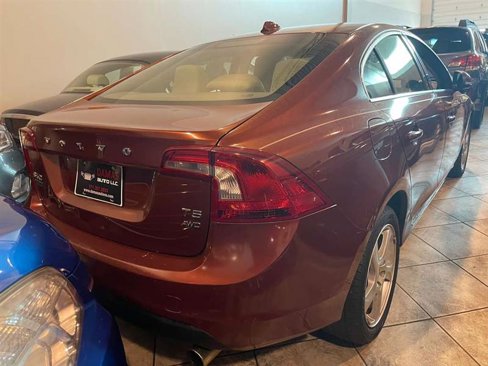 Used 2013 Volvo S60 T5 image 6