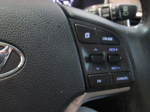 Used 2019 Hyundai Tucson Limited image 16