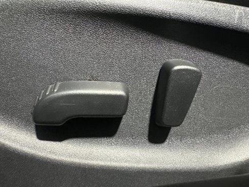Used 2018 INFINITI Q50 Luxe w/ All Weather Package (L93) image 30