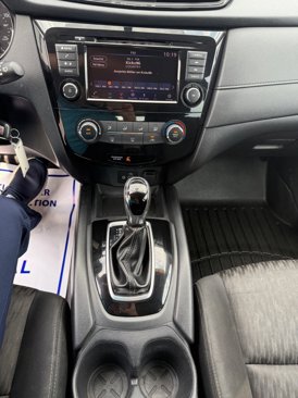 Used 2018 Nissan Rogue S image 17