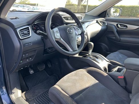 Used 2016 Nissan Rogue S w/ Appearance Package image 11