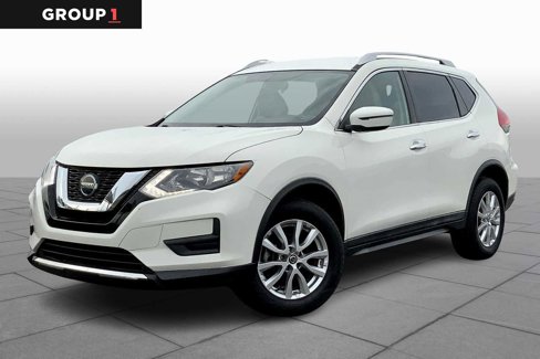 Used 2018 Nissan Rogue SV image 1